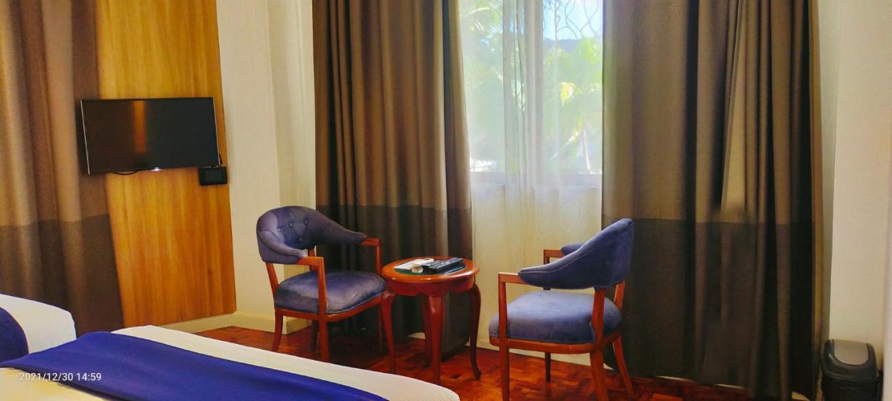 Chateau Bleu Resort Calamba  Exteriér fotografie